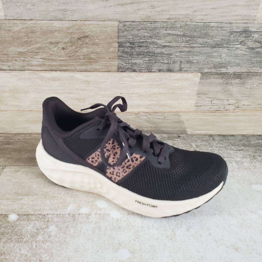 New Balance‎ Fresh Foam Arishi V4 Shoes Womens Sz 6 Black Leopard Sneakers